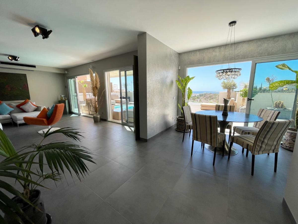 Luxury Villa Morelli With Seaview & Heated Pool มาสปาโลมาส ภายนอก รูปภาพ